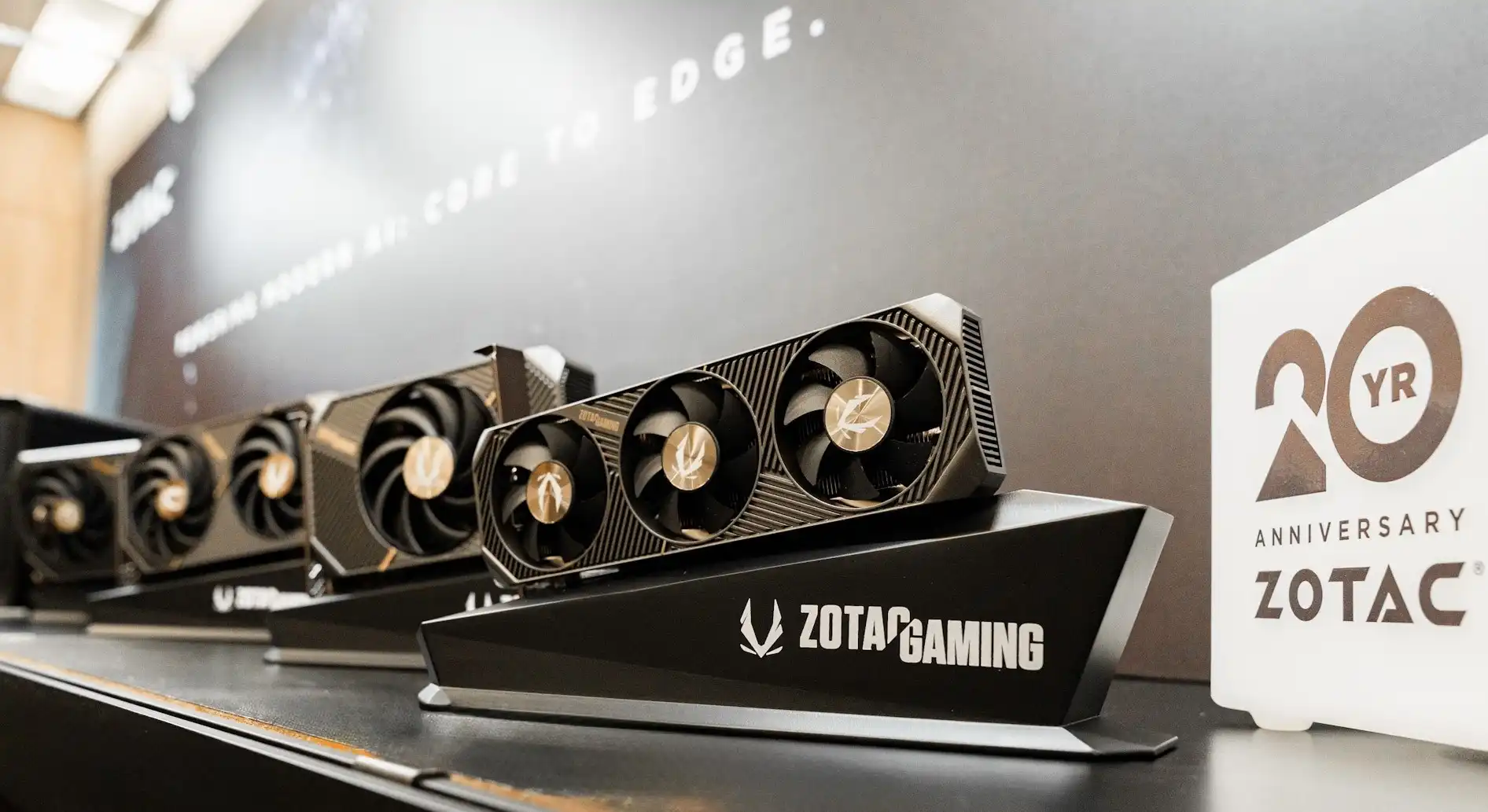 ZOTAC 4