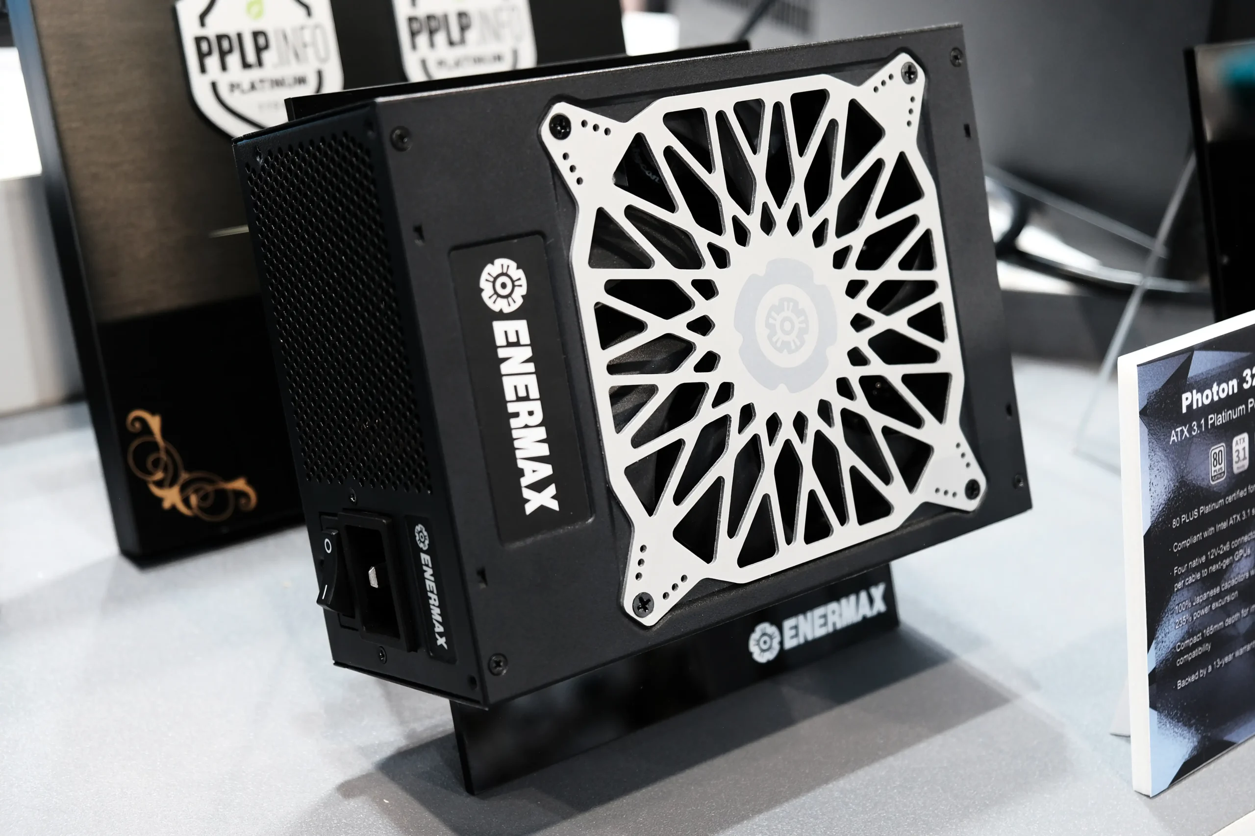 ENERMAX 保銳科技推出 MaxTytan II 1650W ATX 3.1 鈦金牌電源供應器