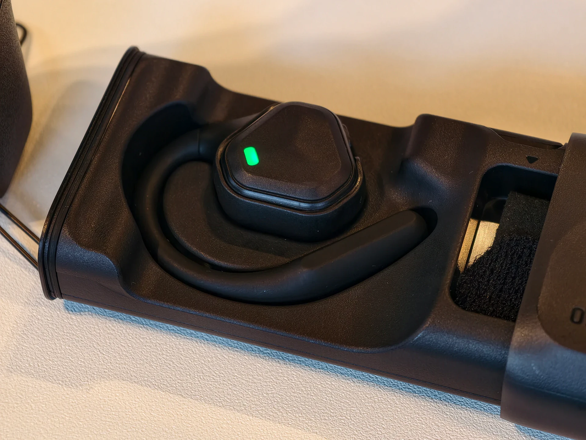 主打一機多能、萊卡深度合作　Insta360 旗艦雙鏡頭雲台相機 Luna Ultra 正式登台