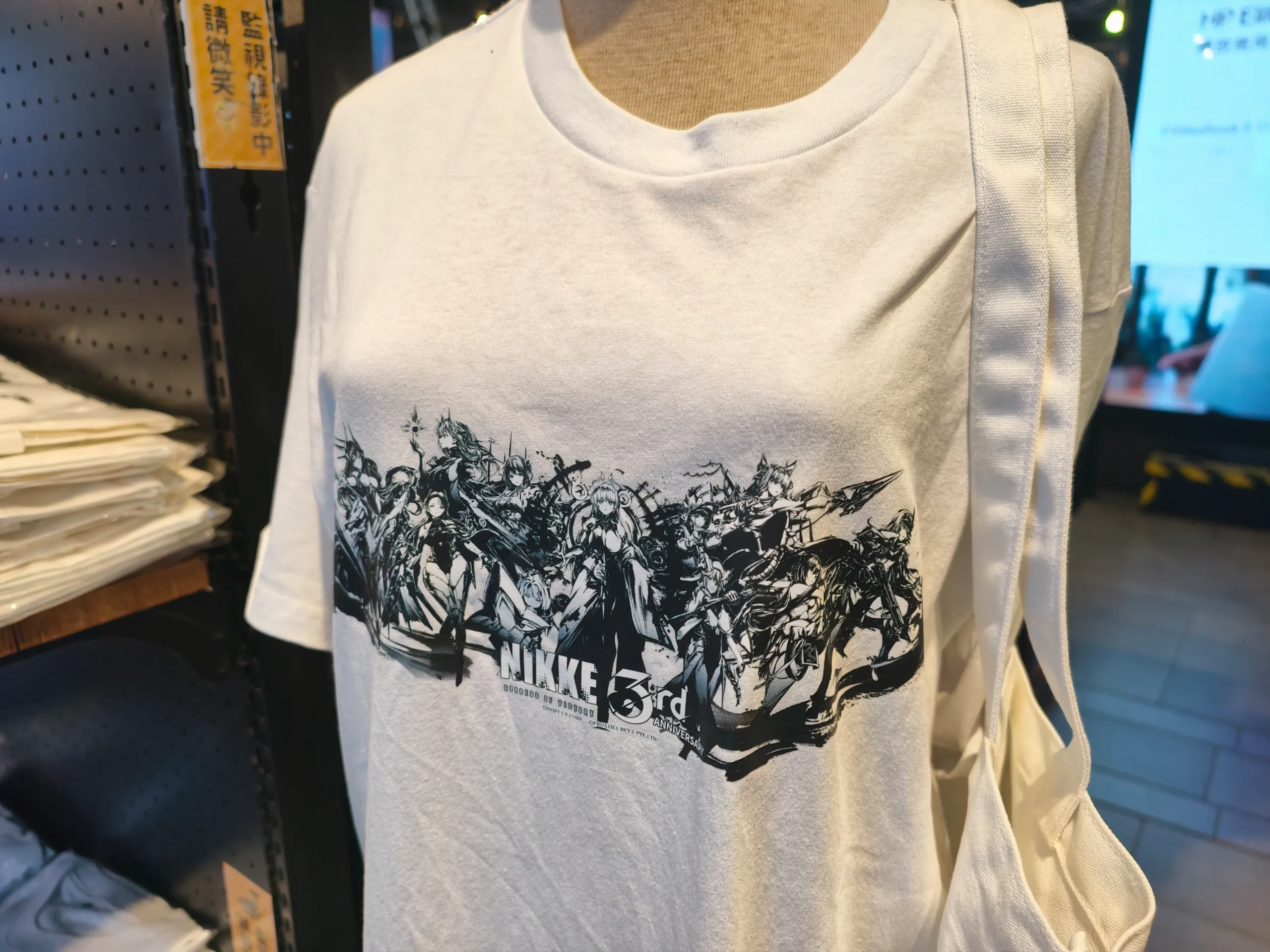 【開箱】《勝利女神：妮姬》墨繪 |《孤獨搖滾》期間限定快閃店