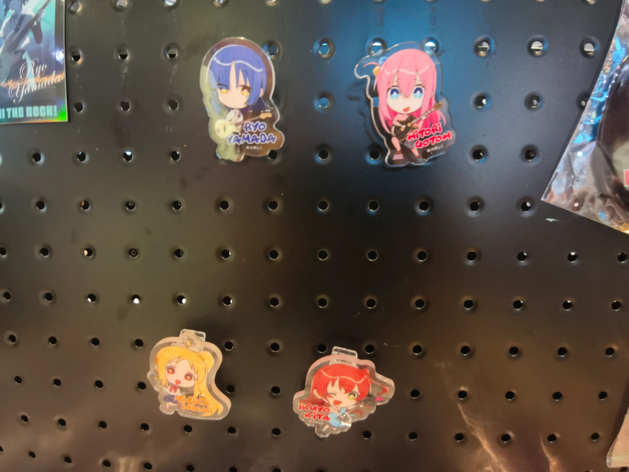 【開箱】《勝利女神：妮姬》墨繪 |《孤獨搖滾》期間限定快閃店