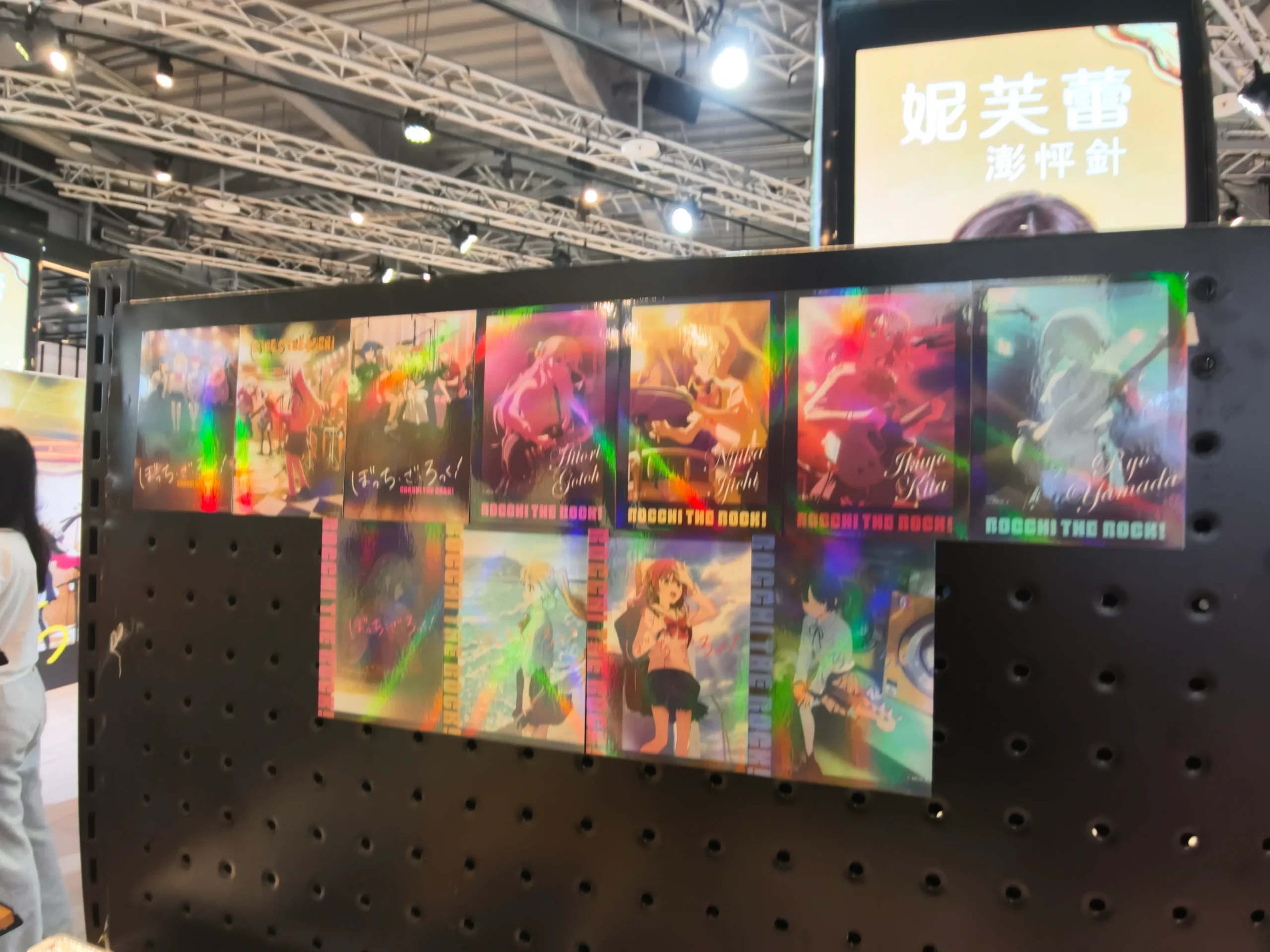 【開箱】《勝利女神：妮姬》墨繪 |《孤獨搖滾》期間限定快閃店