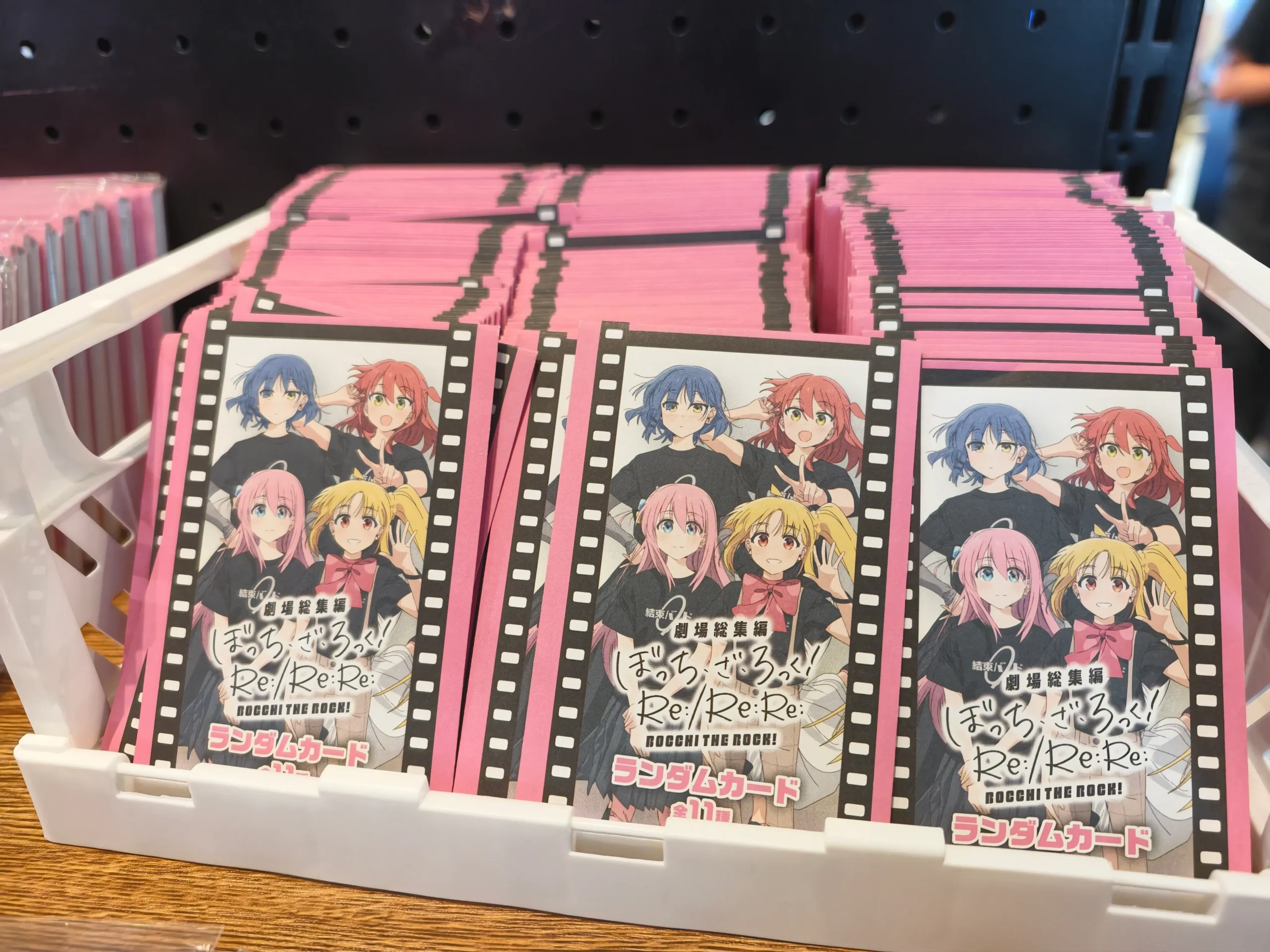 【開箱】《勝利女神：妮姬》墨繪 |《孤獨搖滾》期間限定快閃店