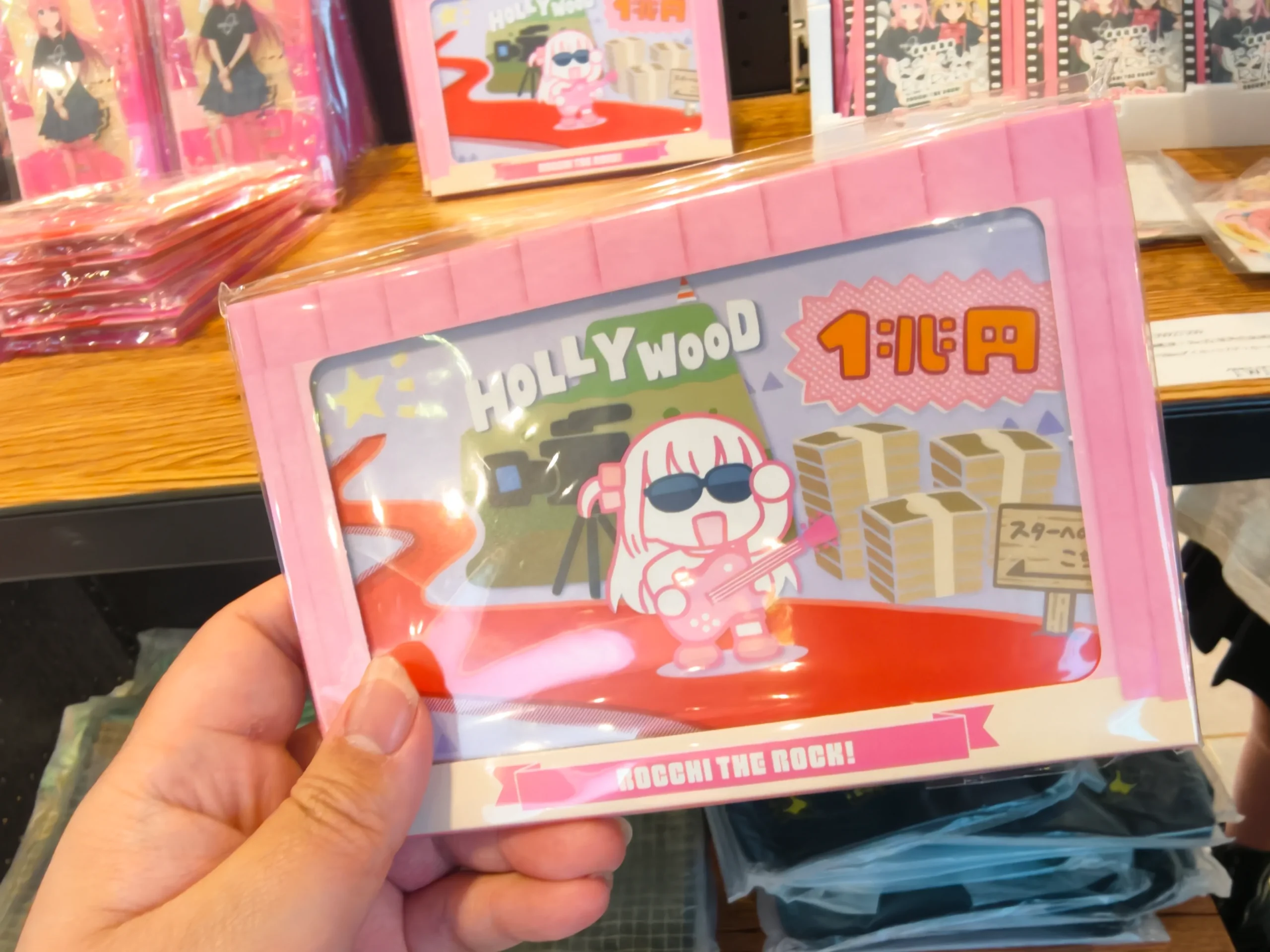 【開箱】《勝利女神：妮姬》墨繪 |《孤獨搖滾》期間限定快閃店