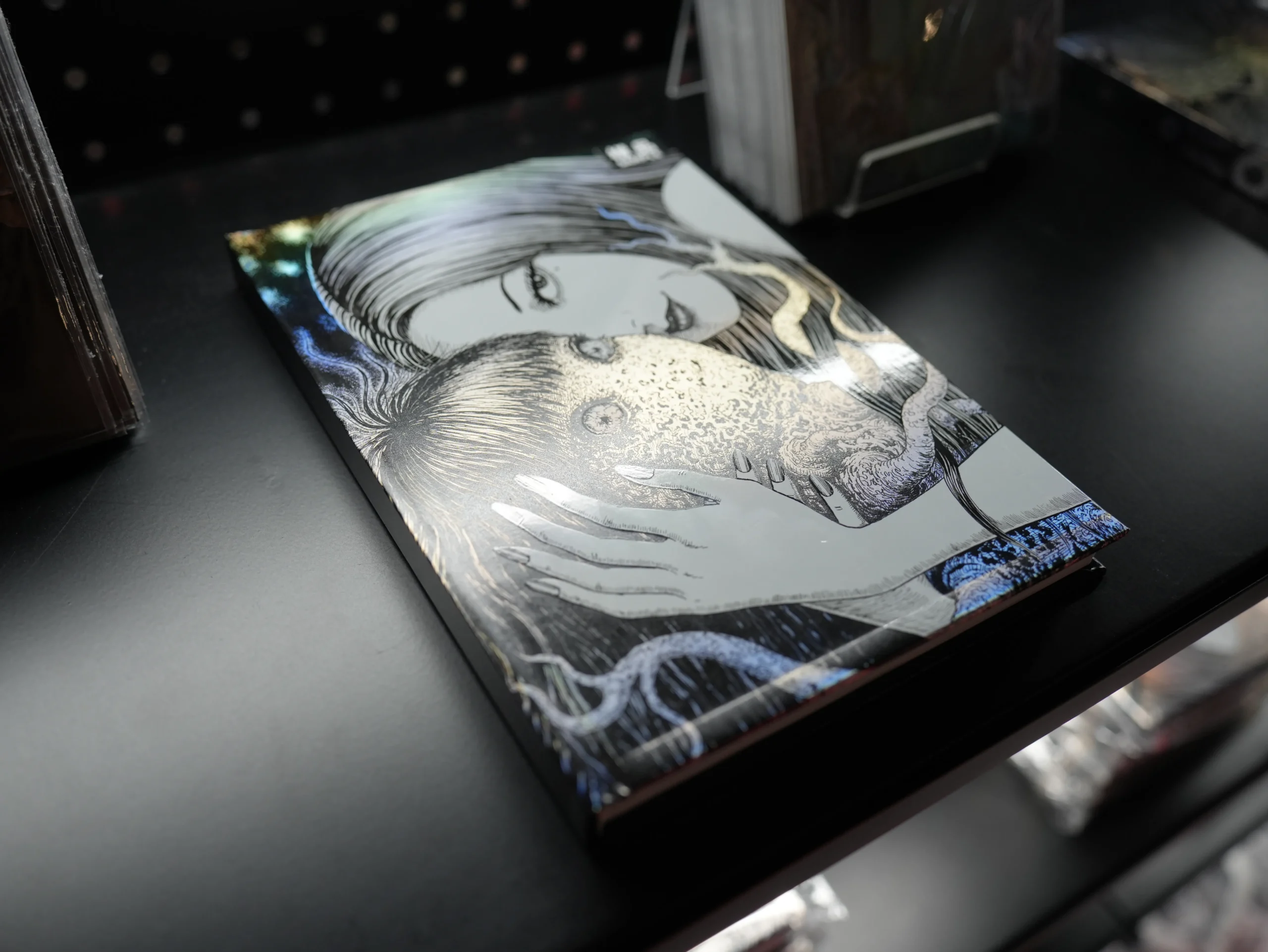 【開箱】伊藤潤二首場海外大型原畫展《伊藤潤二展 誘惑》登台　走進恐怖大師怪誕、詭譎又令人著迷的藝術世界