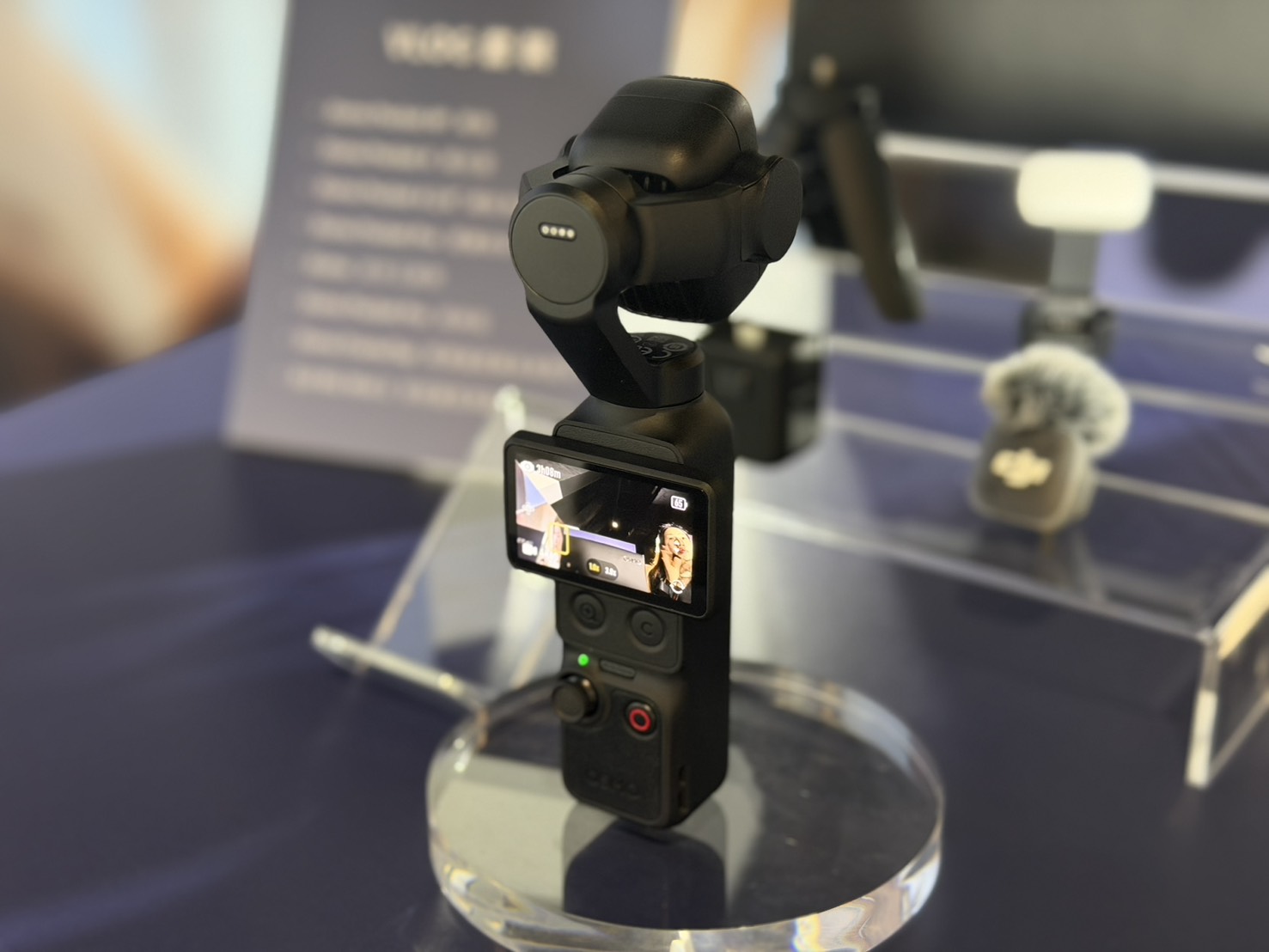 口袋雲台相機戰火開打　DJI Osmo Pocket 4P台灣登場！