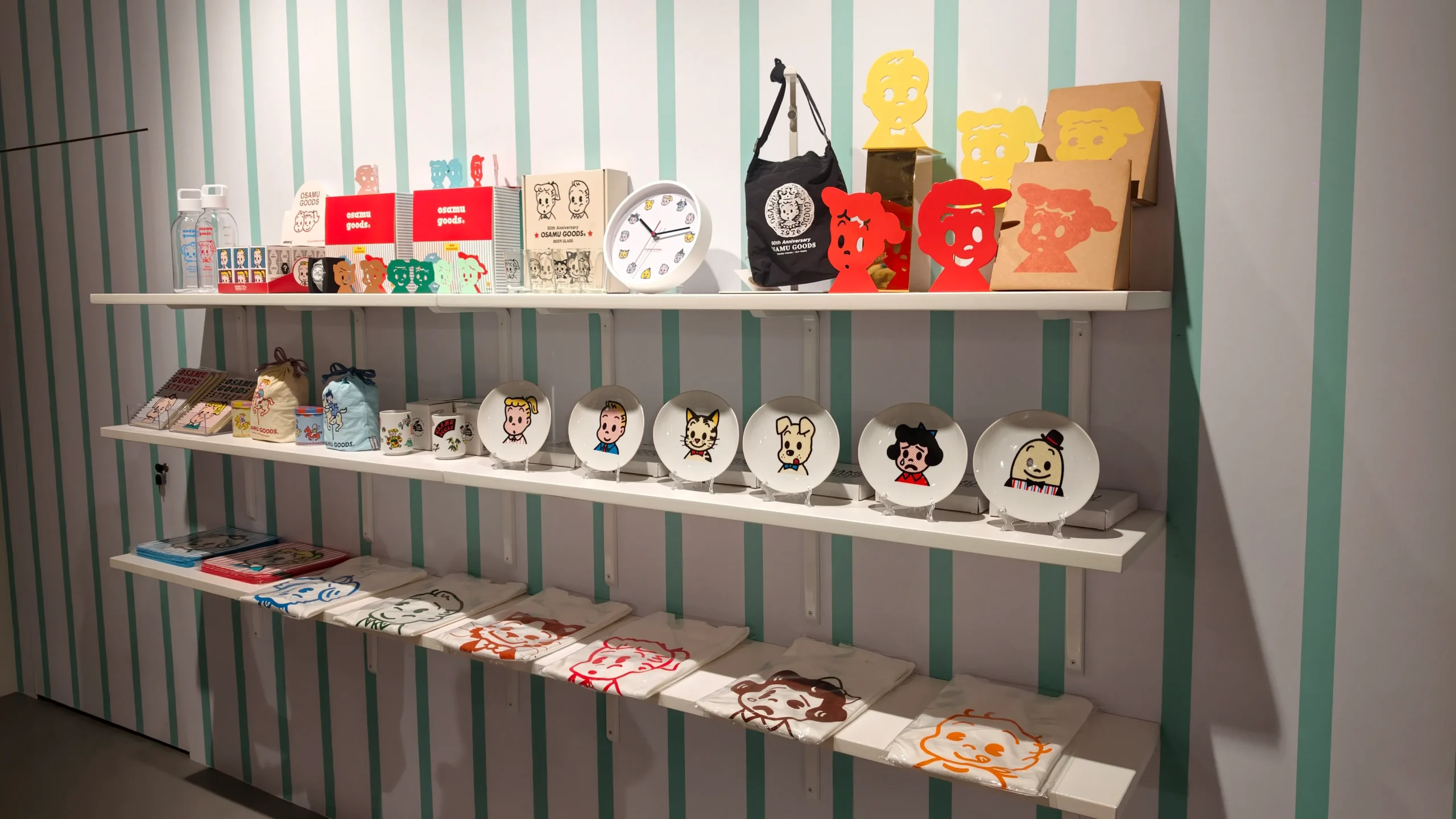 【開箱】橫跨半世紀的療癒力!日本「可愛始祖」原田治《OSAMU GOODS 50週年展》客製T恤、展覽限定商品搶先看~