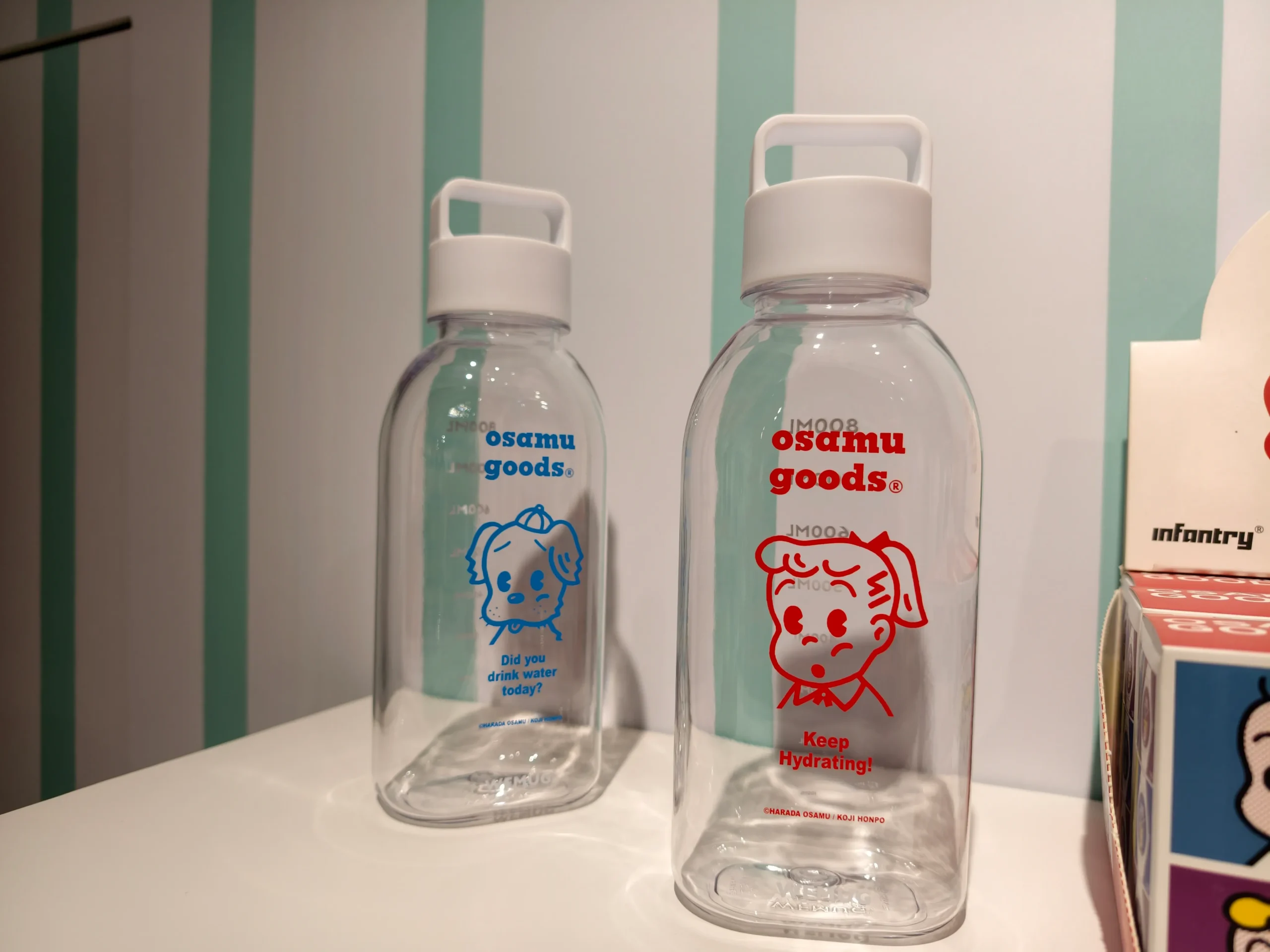 【開箱】橫跨半世紀的療癒力！日本「可愛始祖」原田治《OSAMU GOODS 50週年展》客製T恤、展覽限定商品搶先看~