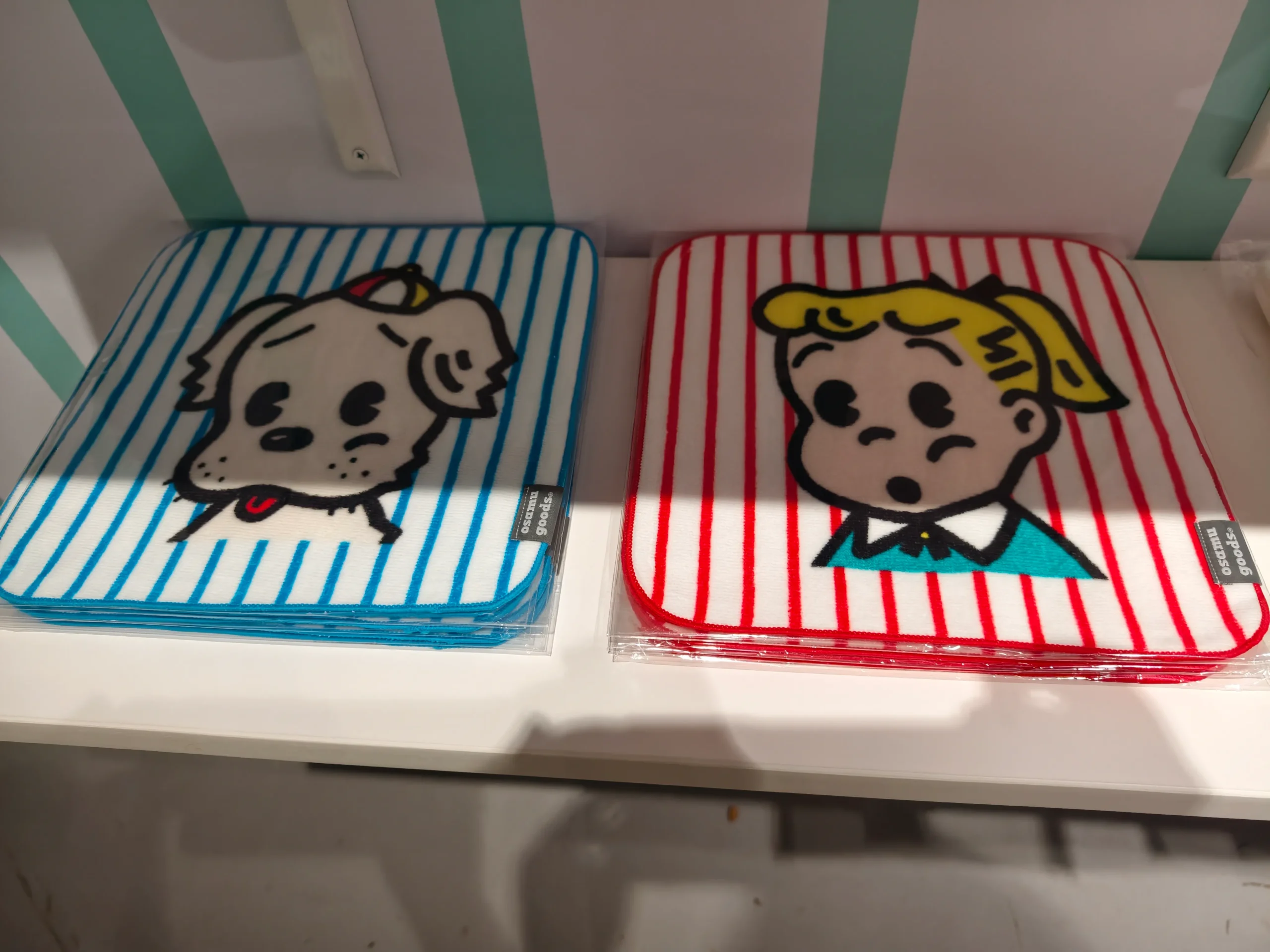 【開箱】橫跨半世紀的療癒力！日本「可愛始祖」原田治《OSAMU GOODS 50週年展》客製T恤、展覽限定商品搶先看~