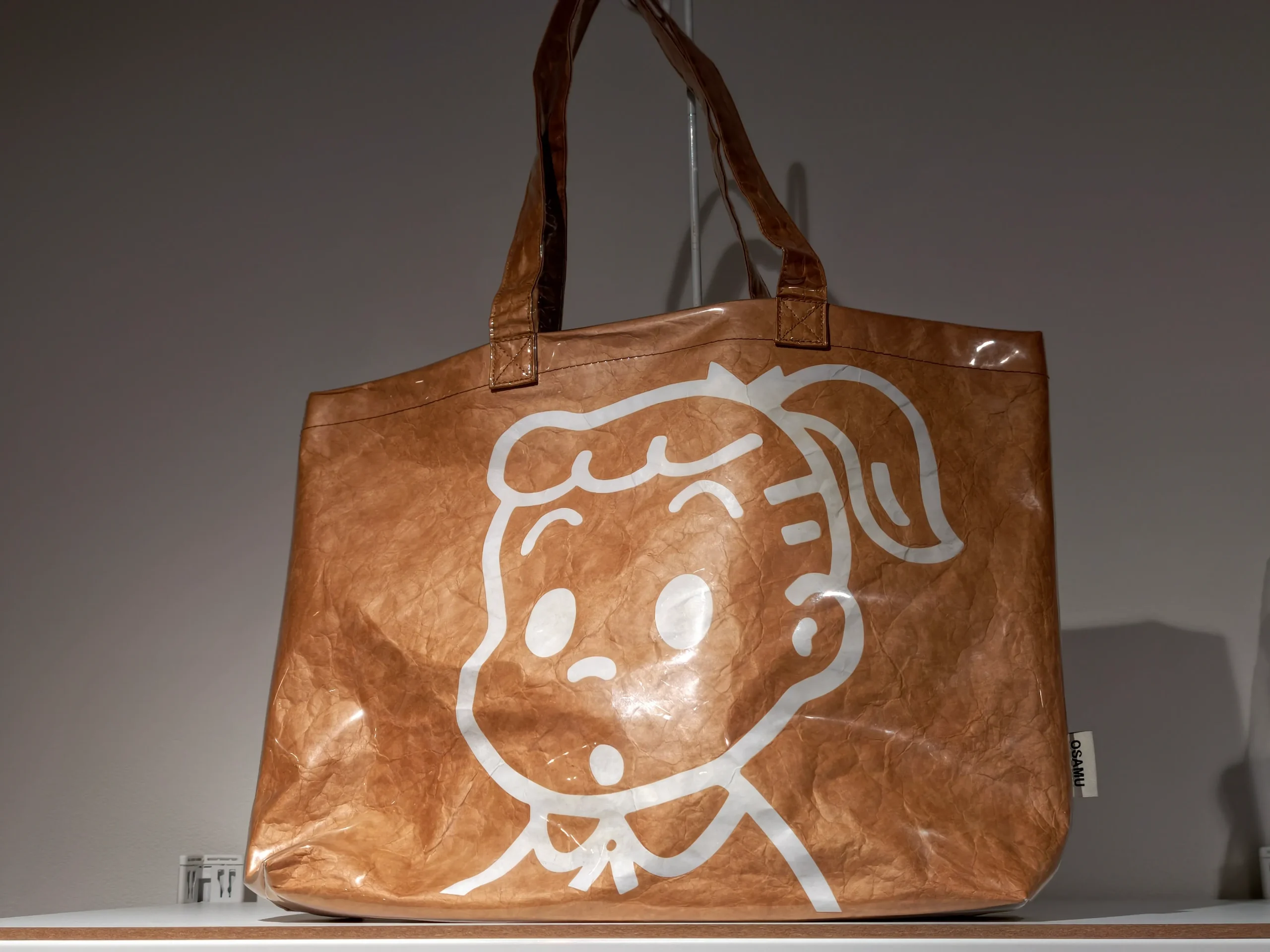 【開箱】橫跨半世紀的療癒力！日本「可愛始祖」原田治《OSAMU GOODS 50週年展》客製T恤、展覽限定商品搶先看~