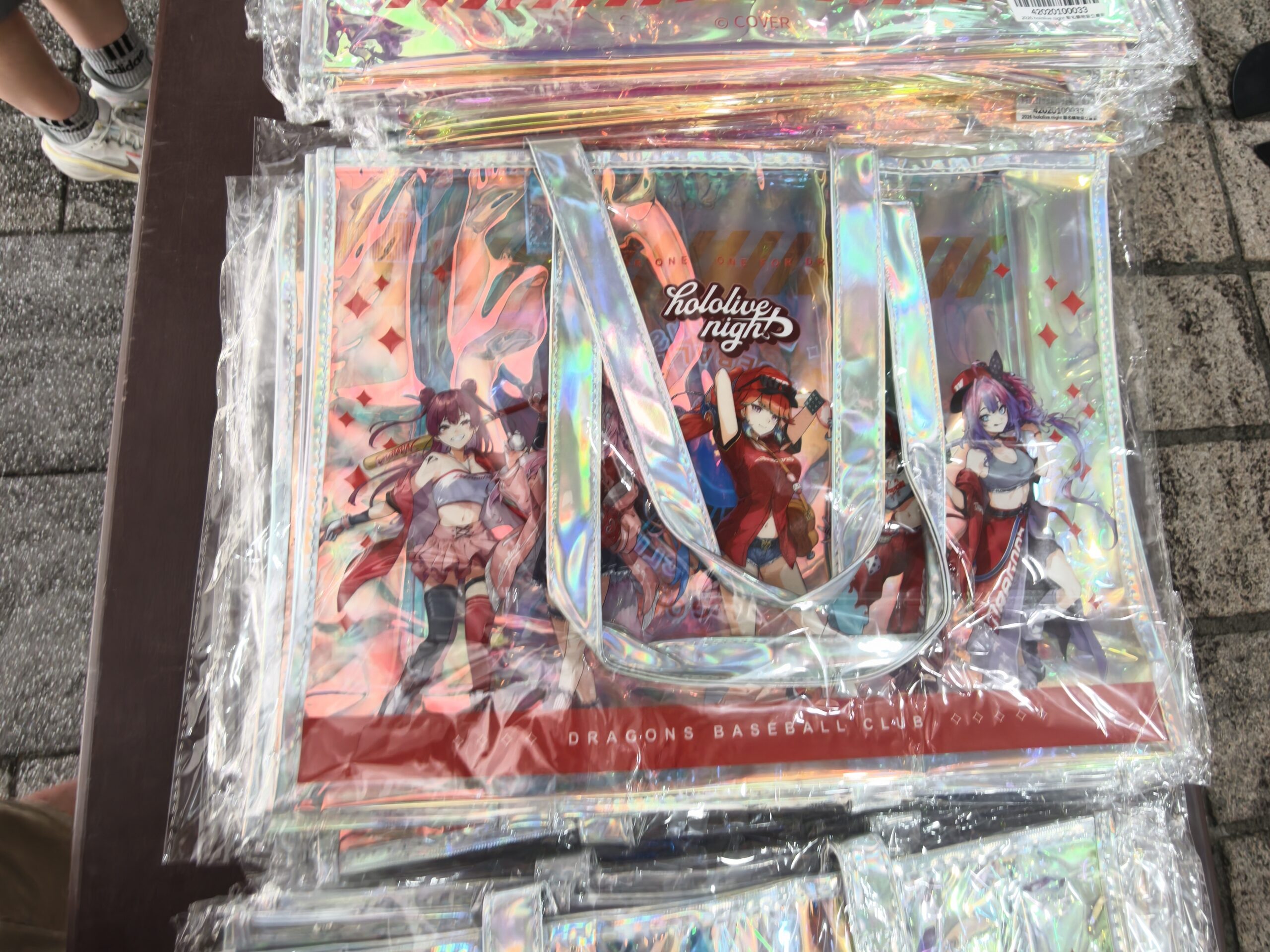 【開箱】味全龍 hololive Night 主題日再度登場　超逗趣熊瑪琳精彩開球不能錯過！