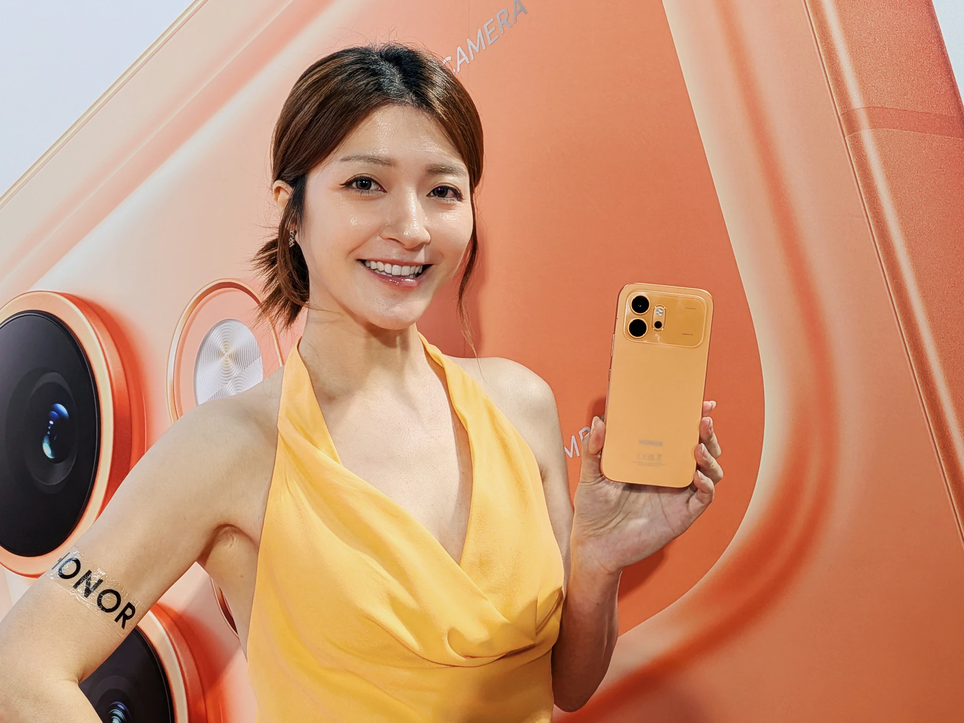 AI 創作神器！HONOR 600 系列正式在台發表　Robot Phone 同場亮相