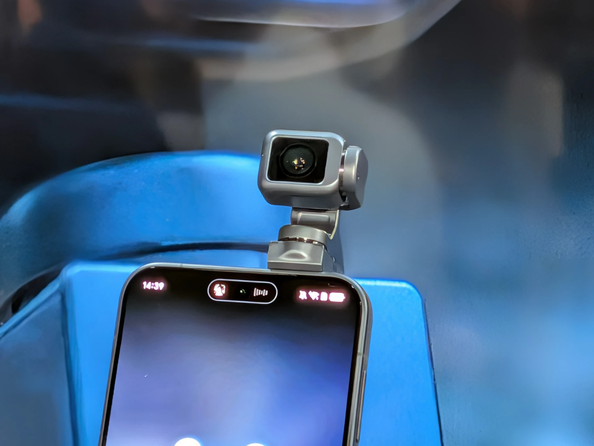 AI 創作神器！HONOR 600 系列正式在台發表　Robot Phone 同場亮相