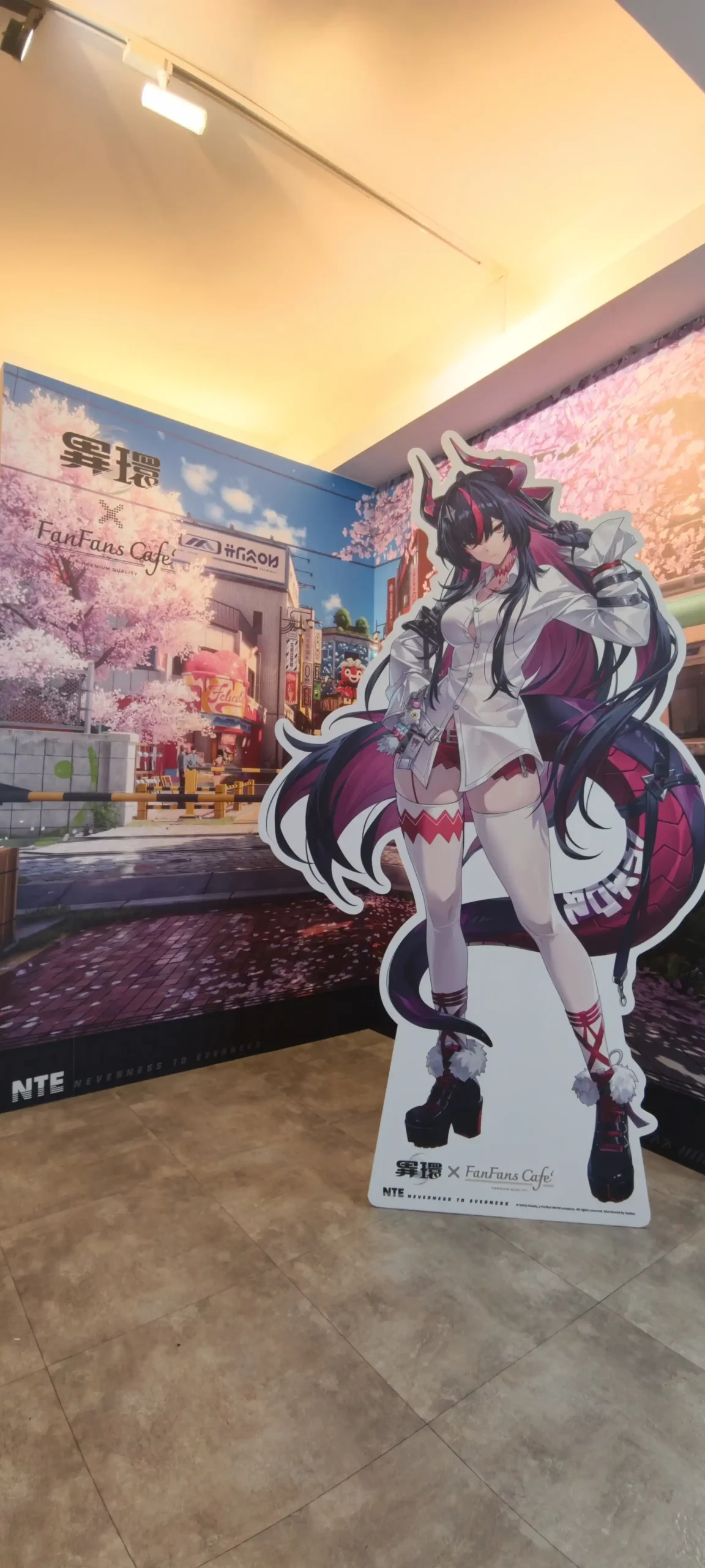 【開箱】《異環》x FANFANS CAFÉ 期間限定主題餐廳 7月17日 正式開張！