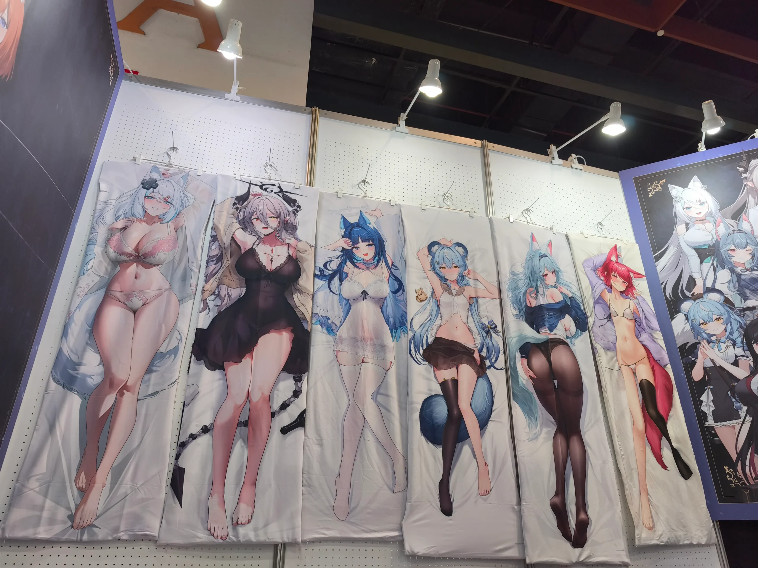 【開箱】台V三大箱齊聚漫畫博覽會　hololive 偶像等你來加一