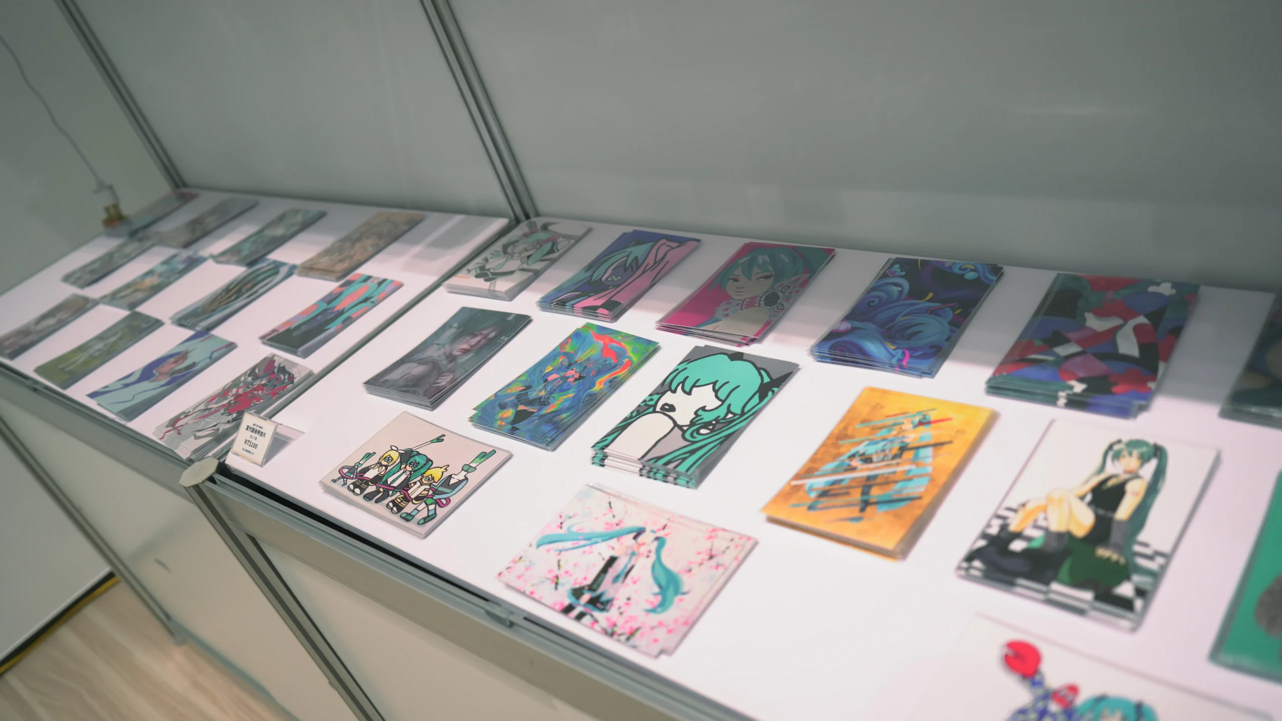【開箱】初音未來當代藝術展「ART OF MIKU」搶先看　當代藝術與虛擬歌姬激盪出的全新火花