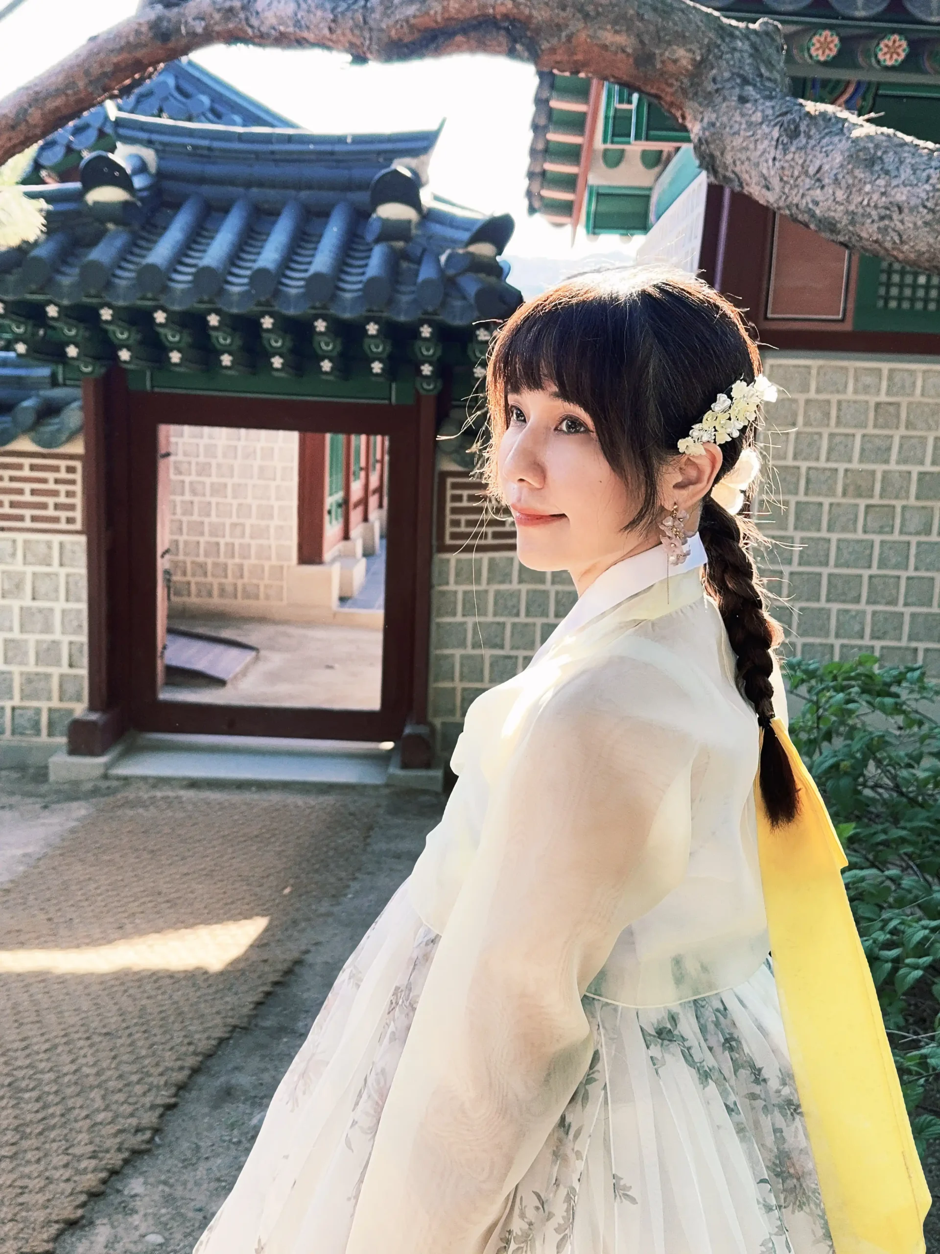 《魔法帽的工作室》全球熱銷 900 萬冊! 動畫版 8/9 華視獨家電視首播！《魔法帽的工作室》華視獨家中文配音 與小夫、大原所長、五條悟等熟悉聲線一同踏入魔法世界
