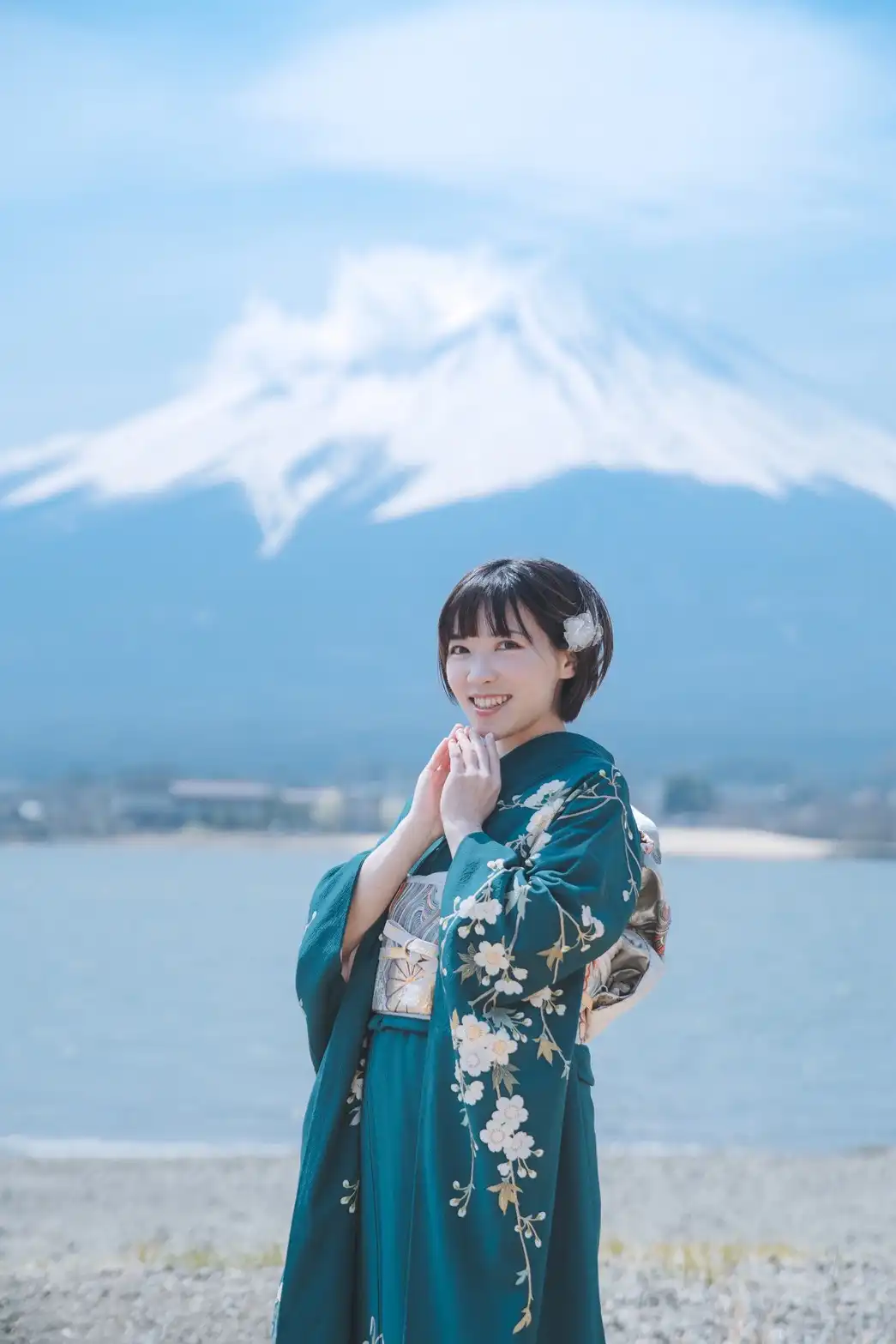 《魔法帽的工作室》全球熱銷 900 萬冊! 動畫版 8/9 華視獨家電視首播！《魔法帽的工作室》華視獨家中文配音 與小夫、大原所長、五條悟等熟悉聲線一同踏入魔法世界