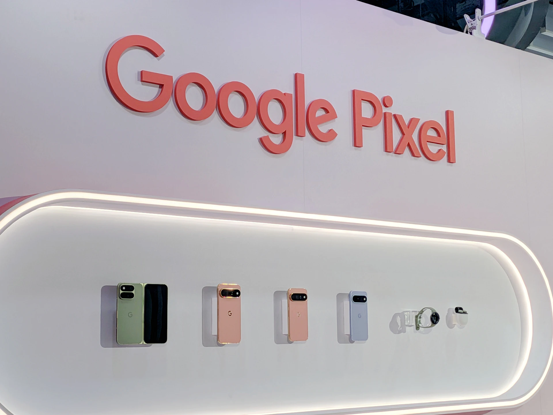 Google Pixel 11 系列在台發表　Tensor G6 加持四機齊發「摺疊機耐用度翻三倍」