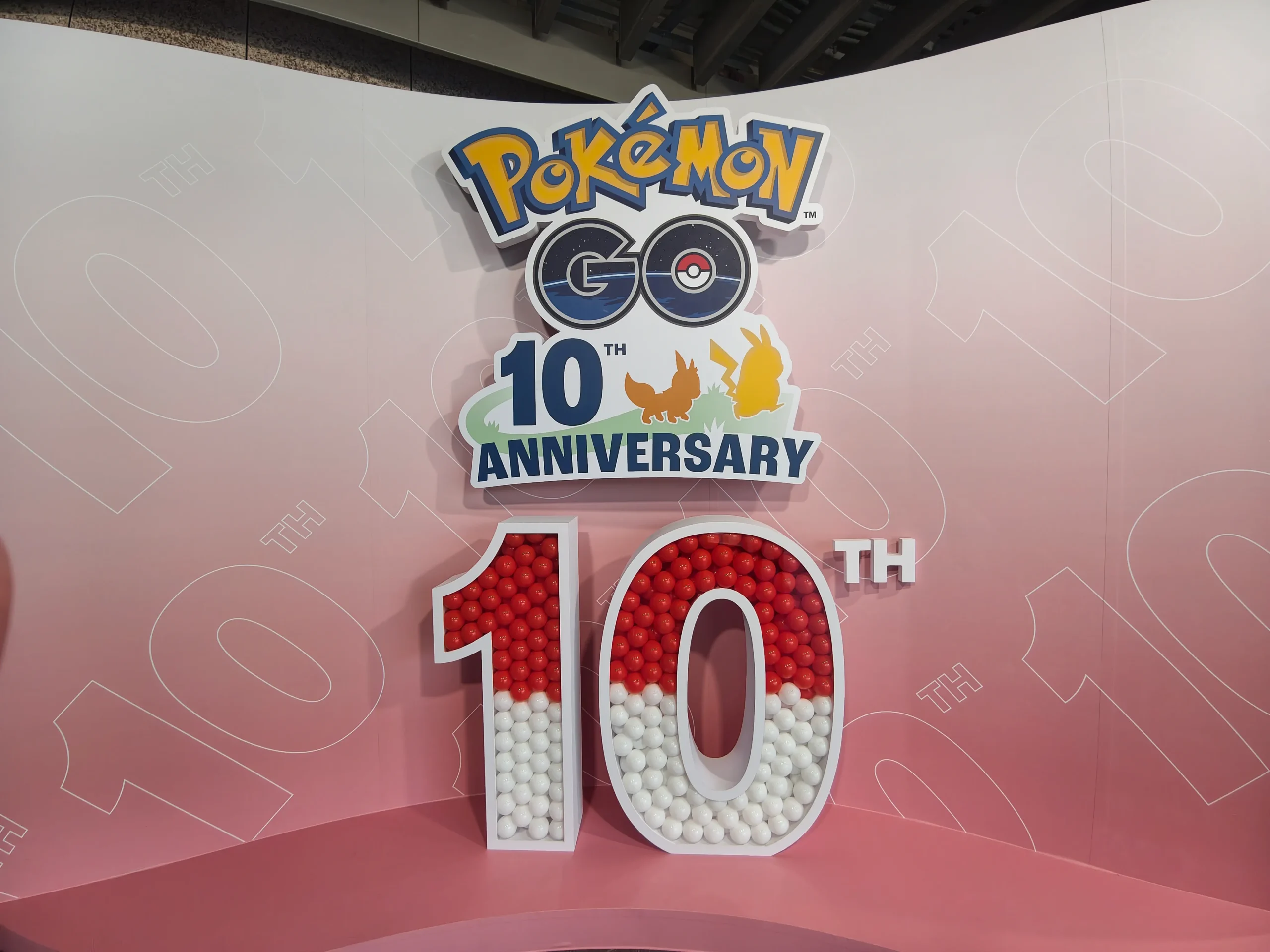 【開箱】冒險從未停止！《Pokémon GO》十週年特展今日開幕！