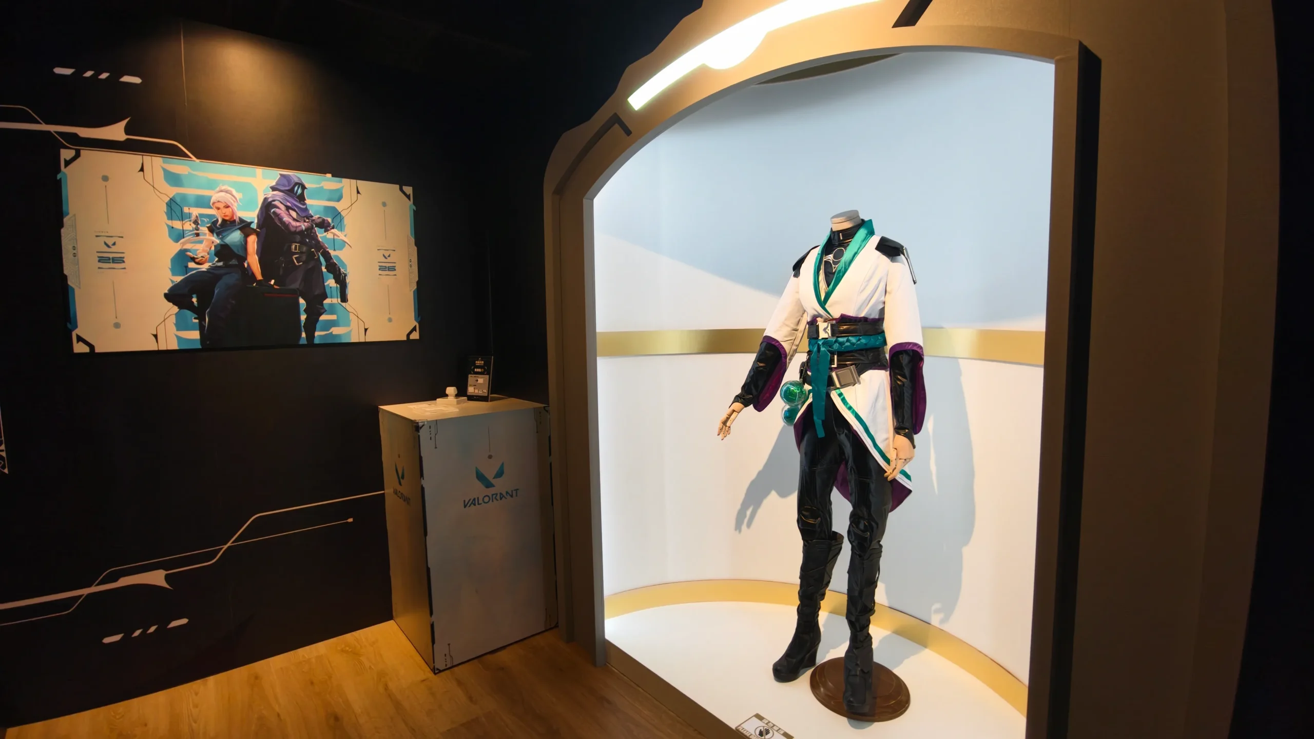 【開箱】《特戰英豪》「頂峰亭閣」實體特展登場！光線槍射擊、主題奶茶與限定周邊一次看