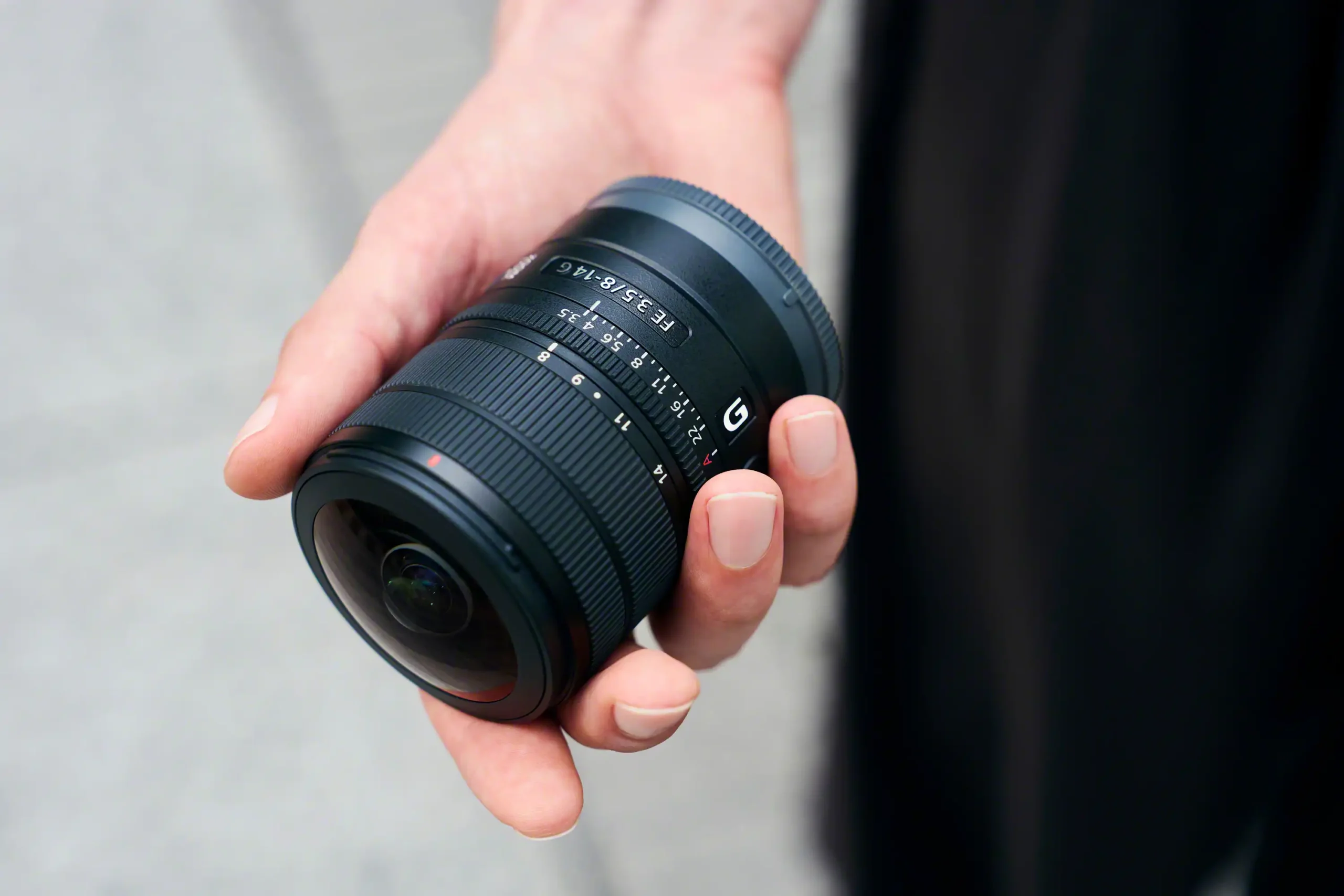 Sony 首款 E 接環魚眼變焦鏡頭 FE 8-14mm F3.5 Fisheye G 登場 輕巧鏡身涵蓋圓形魚眼至對角線魚眼多元視角  全變焦範圍皆具備高解析影像表現