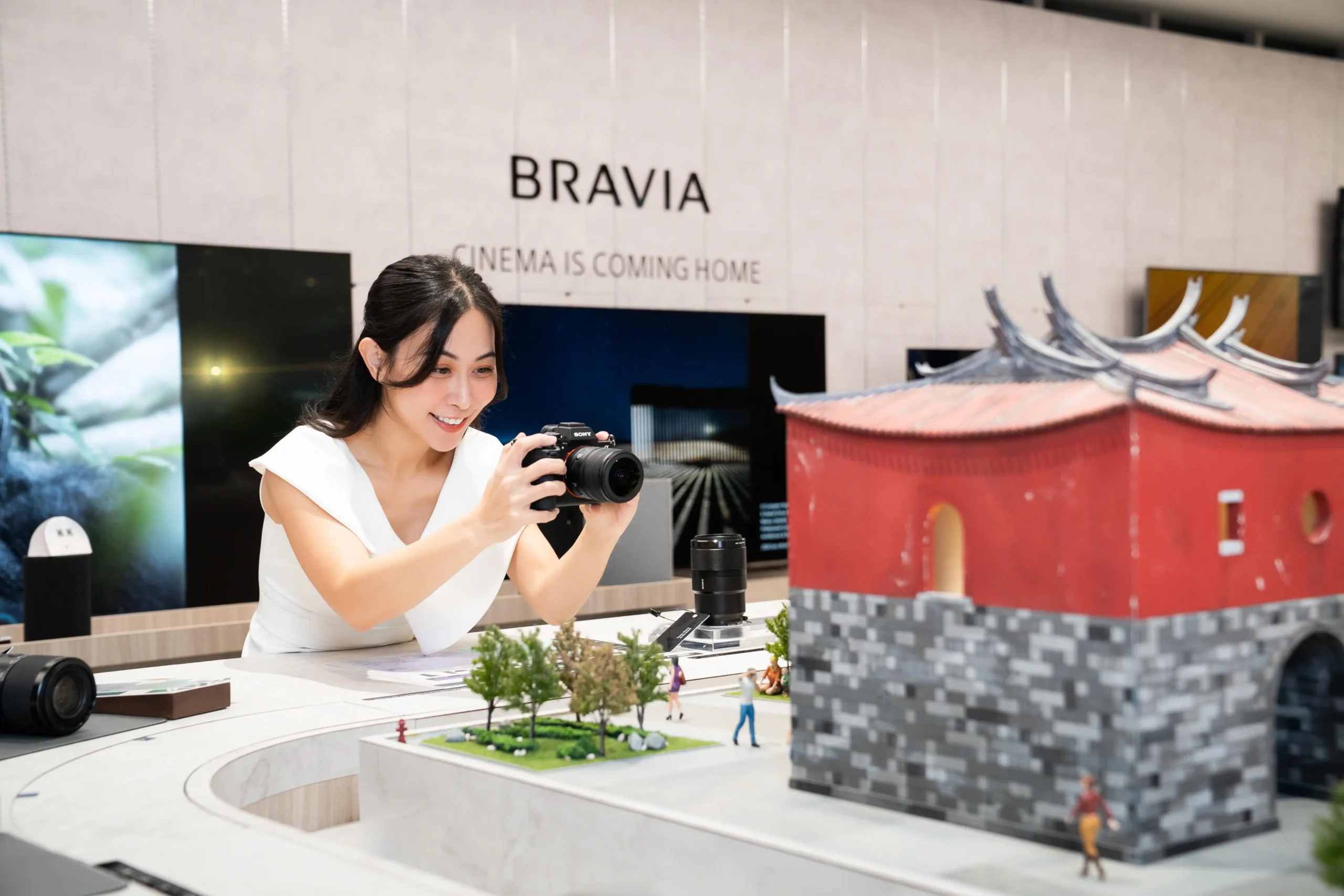 Sony Store 台北大巨蛋直營店盛大開幕 集結科技、娛樂與感動的全新體驗空間 索粉必訪新據點！五大體驗亮點與獨家 80 週年主題特展同步登場
