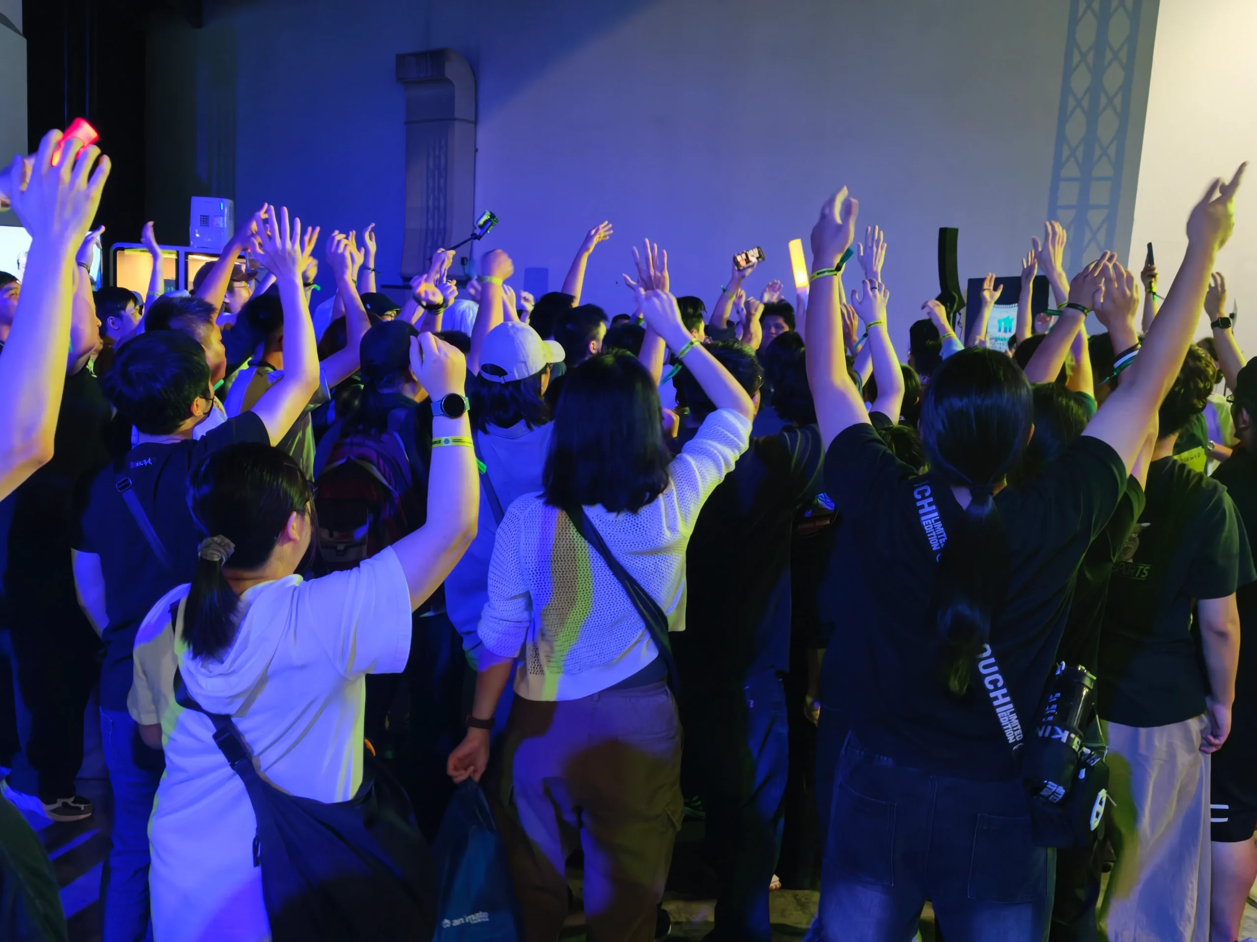 【開箱】WirForce 2026 大回顧！藍井艾露、ACG 交響樂輪番登場　玩家與實況主不斷電的線下深夜狂歡