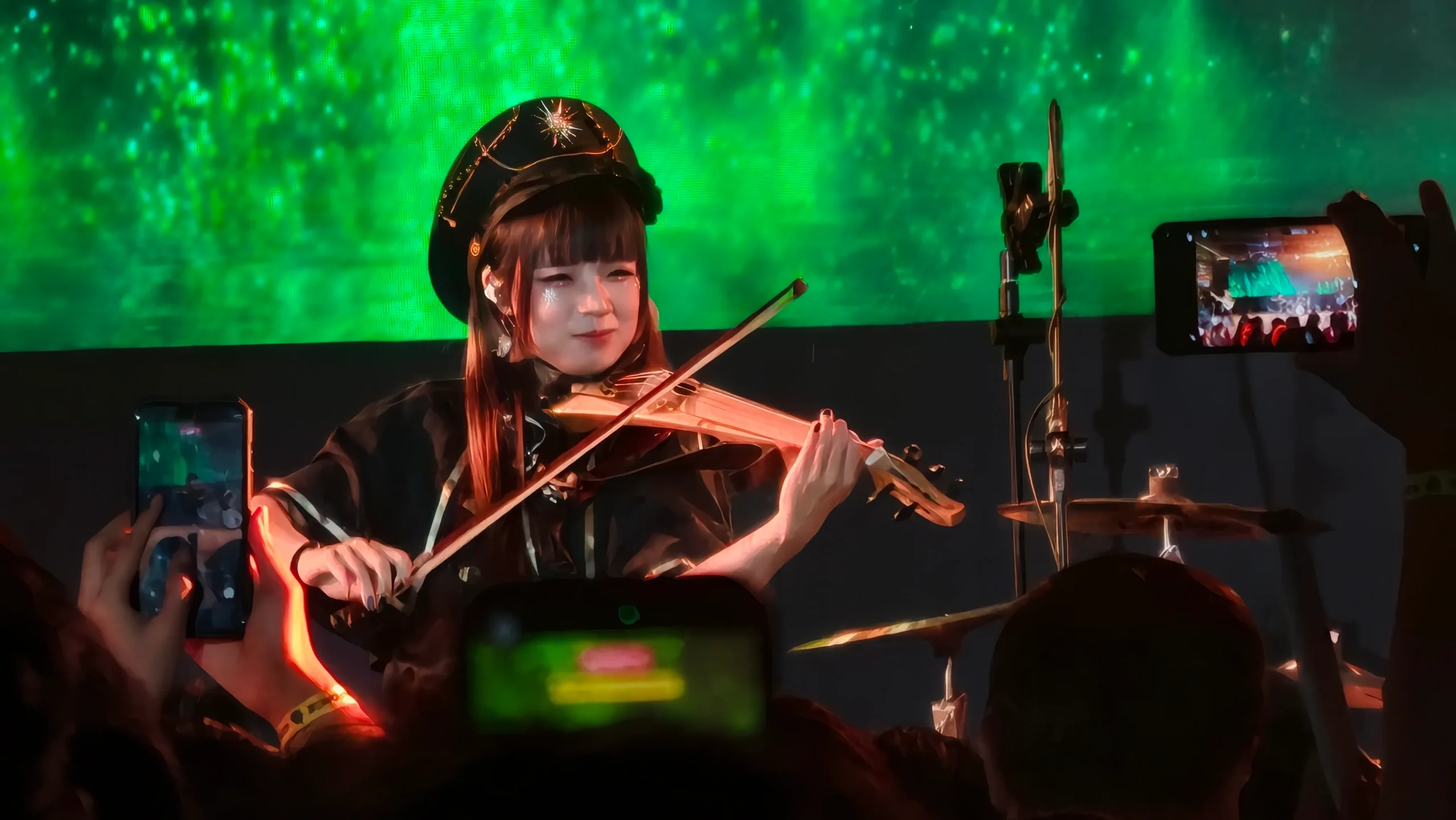 【開箱】WirForce 2026 大回顧！藍井艾露、ACG 交響樂輪番登場　玩家與實況主不斷電的線下深夜狂歡