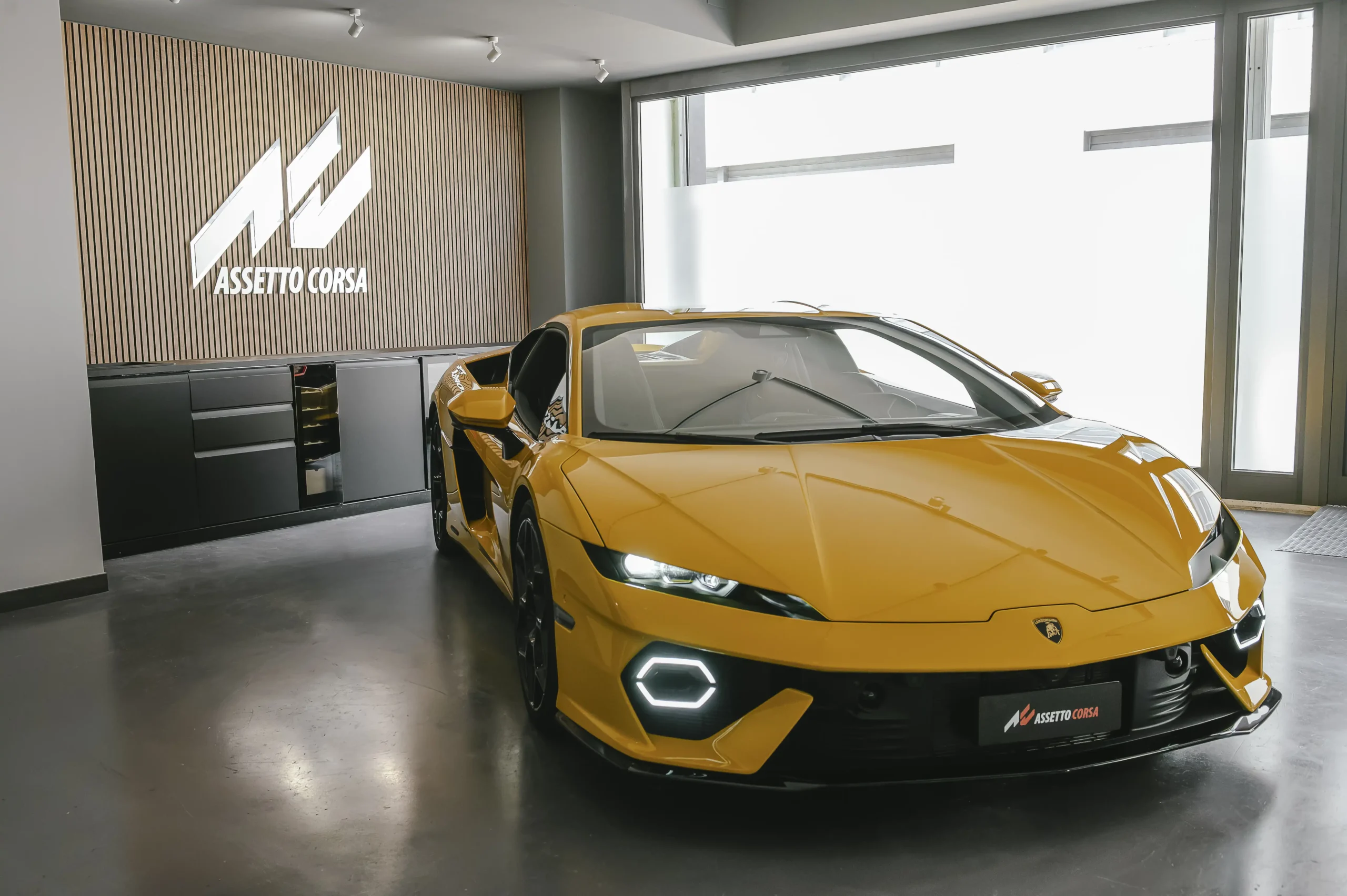 當模擬遇上 《Assetto Corsa EVO》首次披露「自由漫遊」模式的重點消息 