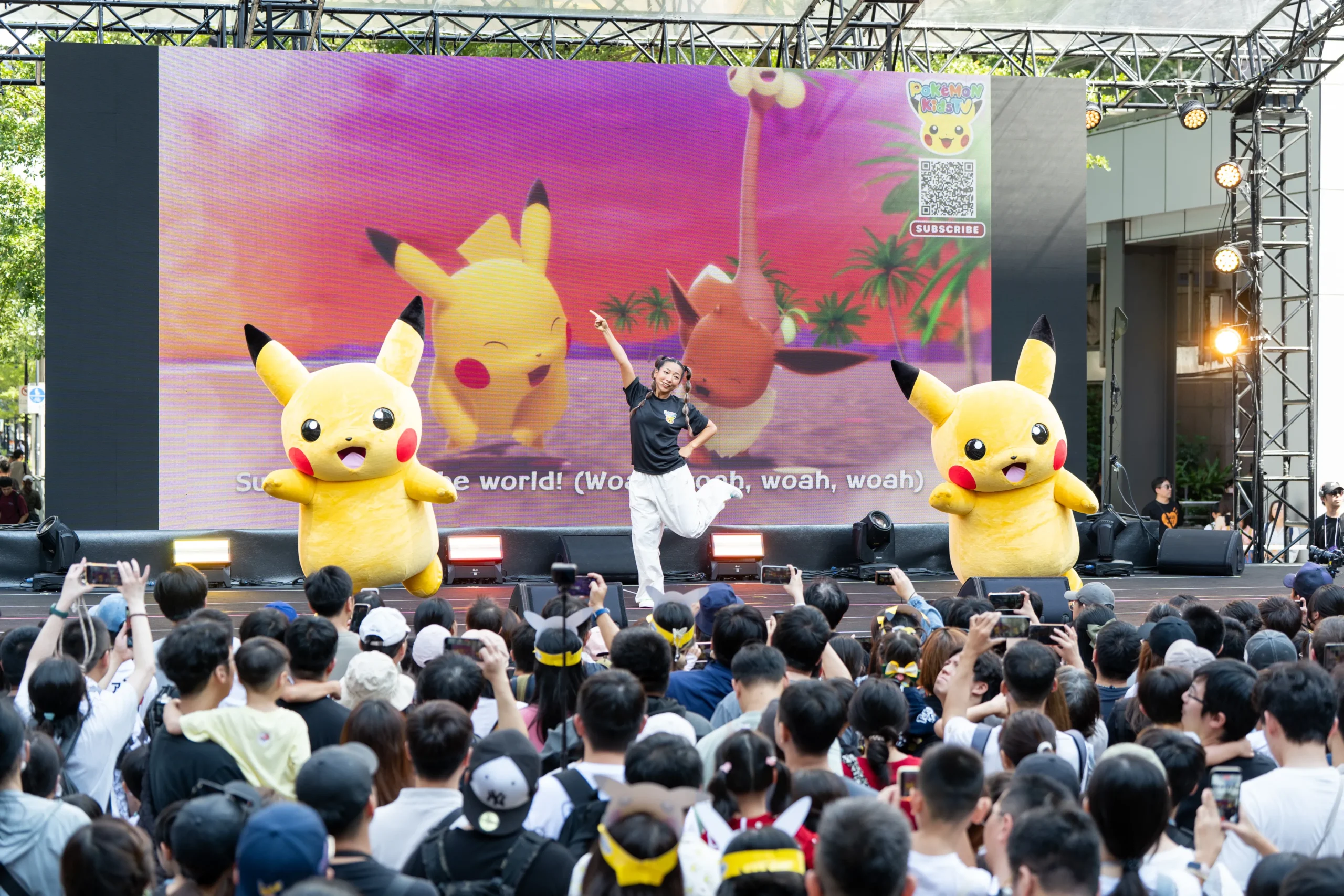 【開箱】寶可夢 30 週年「PokéXciting!」台北登場！爆炸頭皮卡丘現身信義商圈　盛大遊行、電音派對賣力開跳！