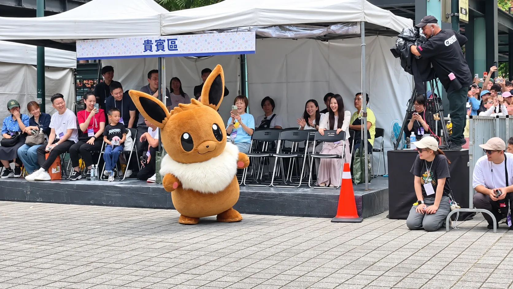【開箱】寶可夢 30 週年「PokéXciting!」台北登場!爆炸頭皮卡丘現身信義商圈 盛大遊行、電音派對賣力開跳!