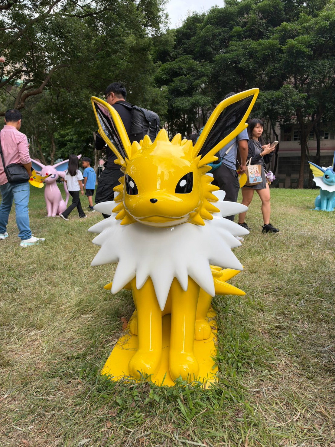 【開箱】寶可夢 30 週年「PokéXciting!」台北登場！爆炸頭皮卡丘現身信義商圈　盛大遊行、電音派對賣力開跳！