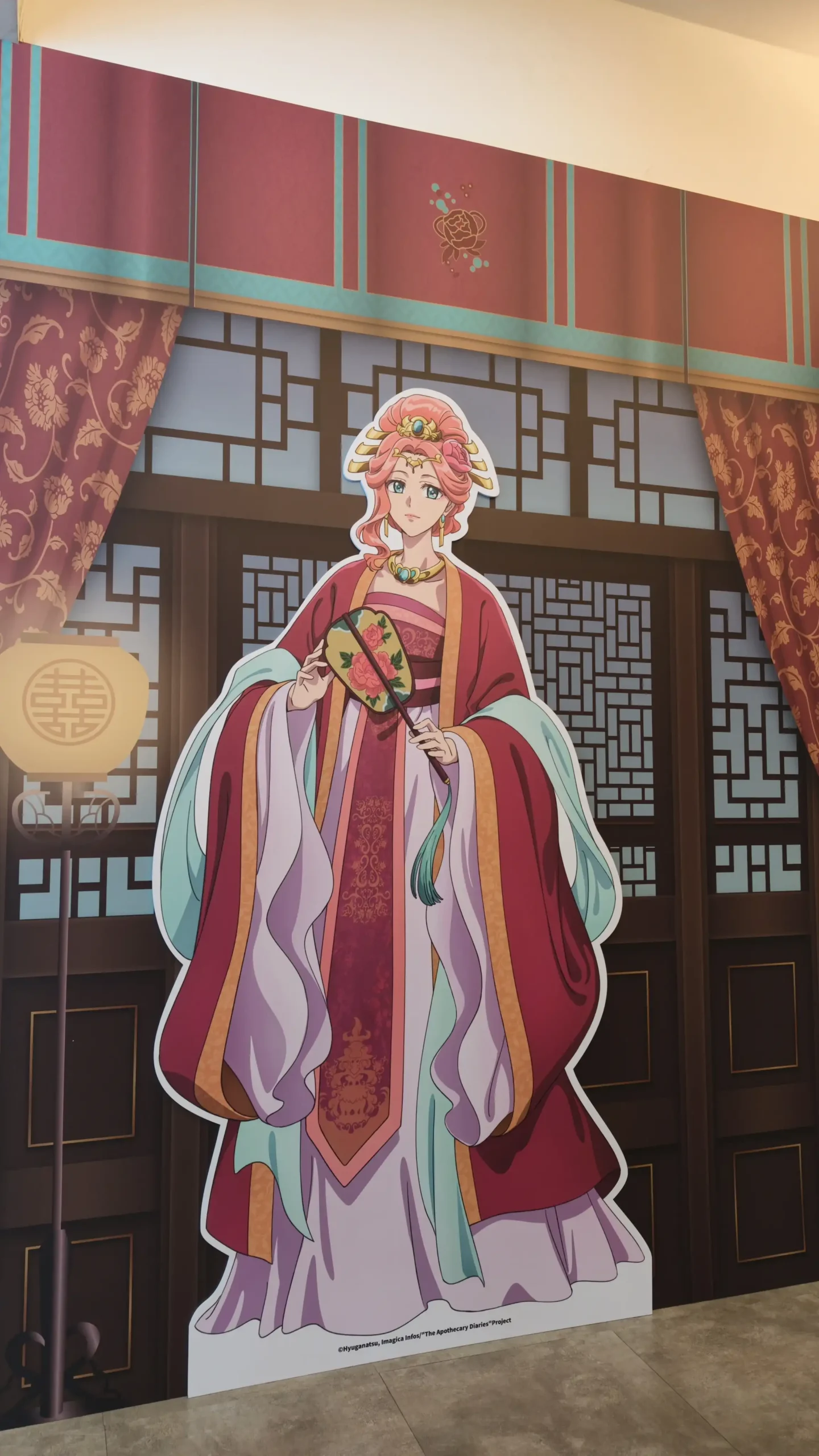 【開箱】《藥師少女的獨語》x FANFANS CAFÉ 期間限定主題餐廳 解決宮中大小事的同時也別忘了休息一下