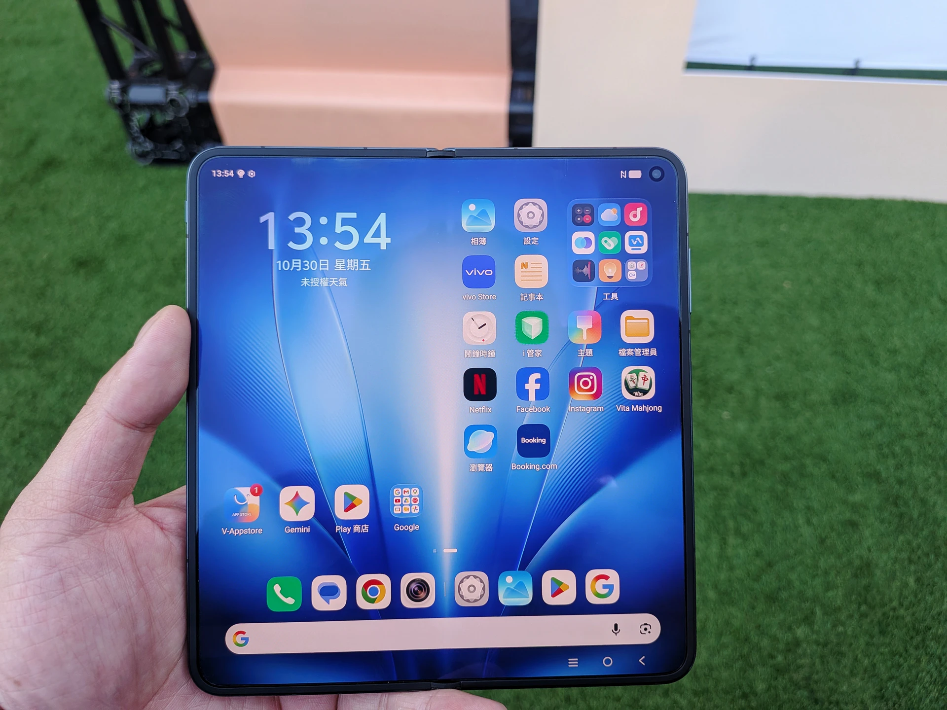 拍照第一錄影唯一!vivo X500系列登台 Apple生態系直接打通了!