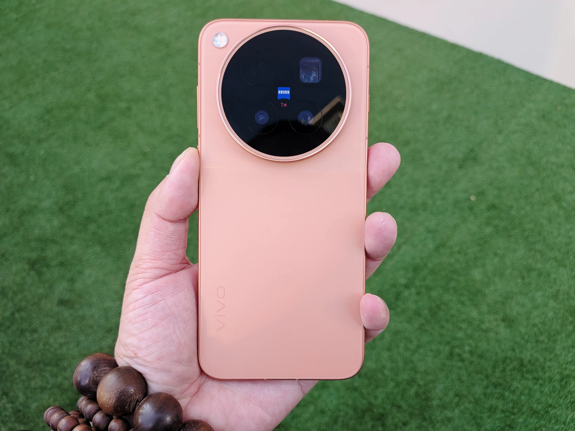 拍照第一錄影唯一!vivo X500系列登台 Apple生態系直接打通了!